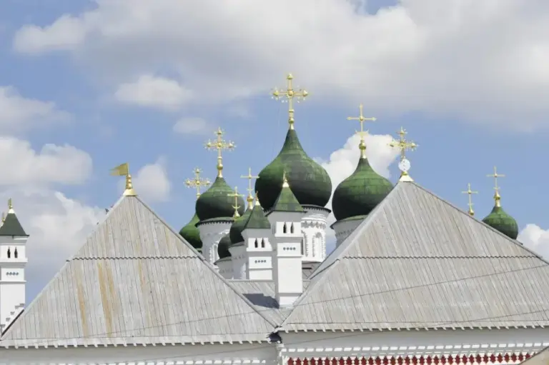 Что посмотреть в Астрахани: Астраханский кремль и храмы города