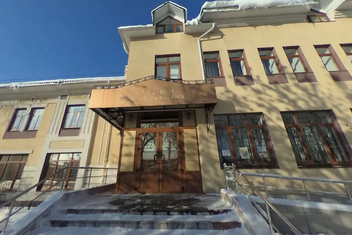 Музеи Брянска — Музей братьев Ткачёвых с коллекцией работ художников