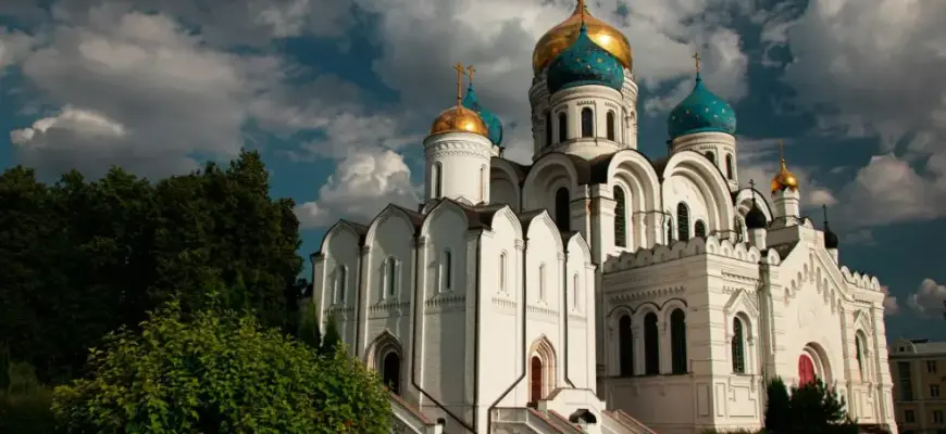 Куда поехать на выходные из Москвы — красивые города и достопримечательности для короткого путешествия