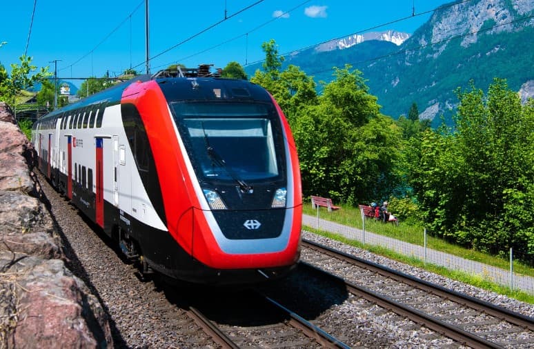 Авиабилеты и ЖД-билеты по России