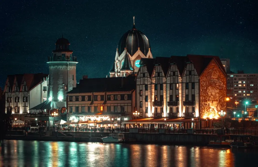 Авиабилеты и ЖД-билеты в Калининград