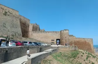 Что посмотреть в Дербенте за 1 день: крепость Нарын-Кала и древние стены города